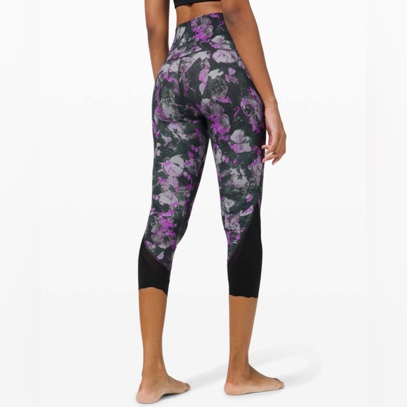 Lululemon Wunder Under High-Rise Crop 23" Scallop Luxtreme Floral Shift Multi 10 - Picture 1 of 9